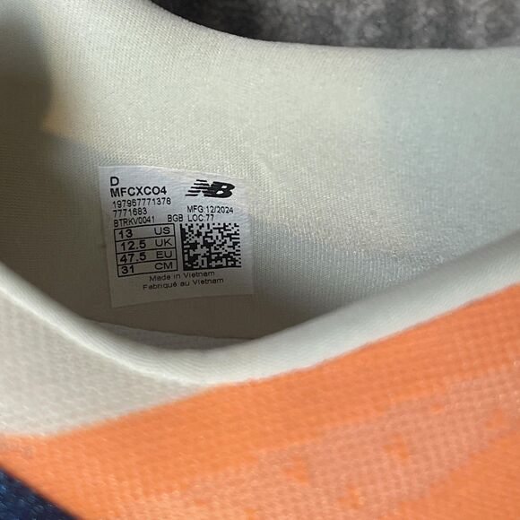 Athletic_Shoes